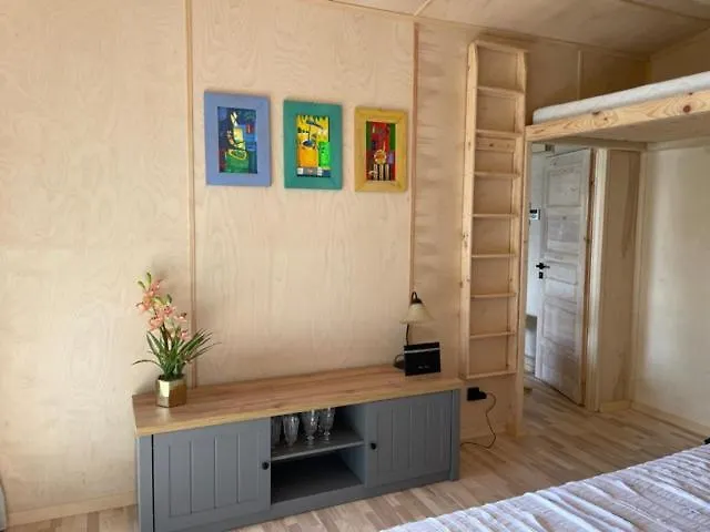 Nad Jeziorem * Gietrzwałd