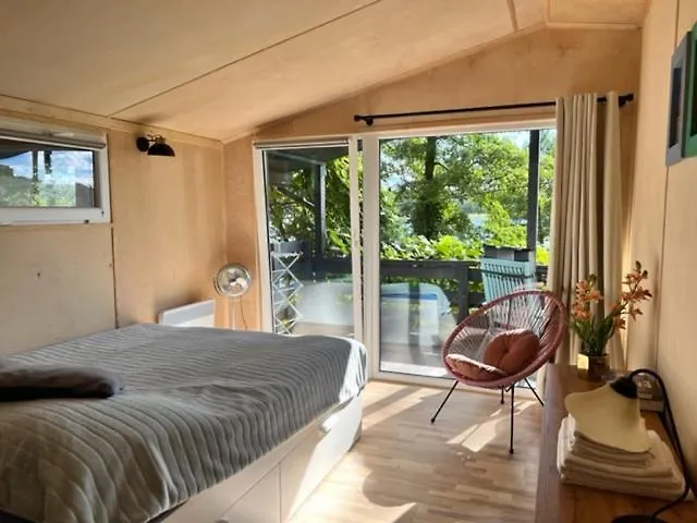 Nad Jeziorem * Gietrzwałd